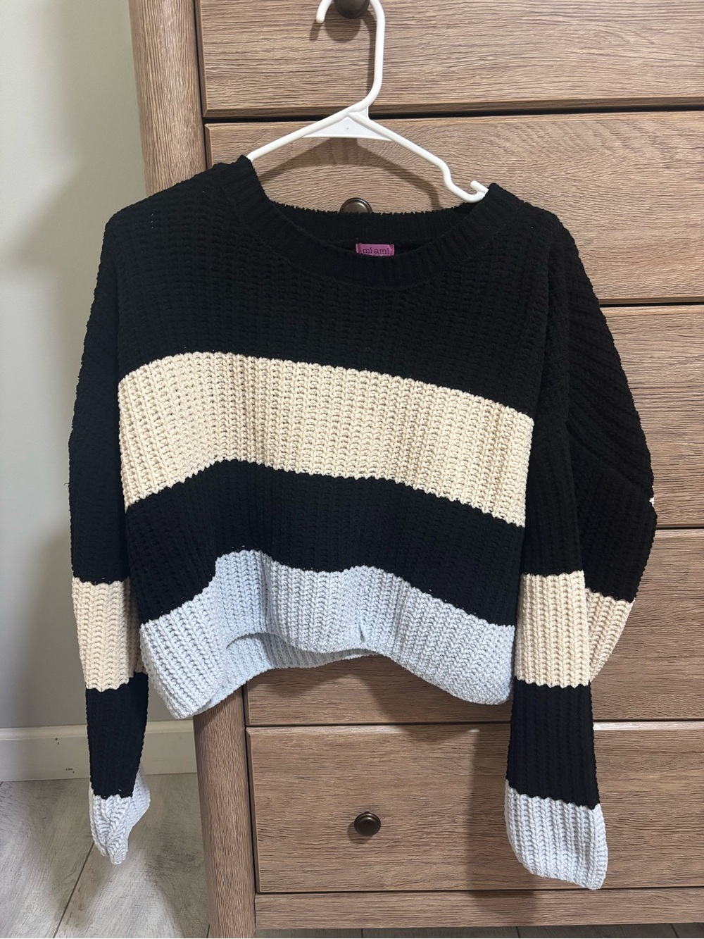 miami Cropped Sweater in Black, Cream & Light Gray